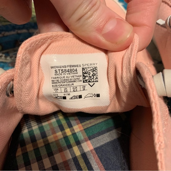 Light pink Sperry sneaker slip ons - Picture 4 of 5